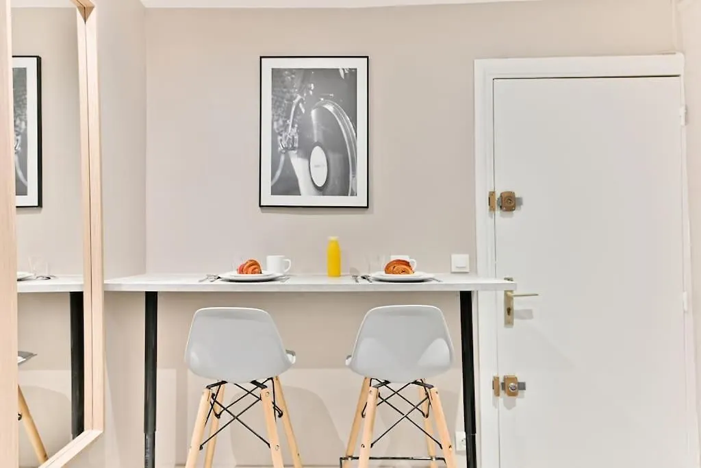Studio Confortable Au Coeur Du Quartier Sentier *